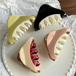 ZiTeng Diseño simple y de nicho Sensación de gama alta Nueva pinza de pelo de bloqueo de color Color sólido Clip de tiburón de alta elasticidad - Product Image 4