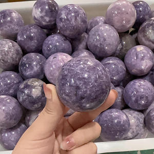 ลูกบอลคริสตัลไมกาเลพิโดไลต์สีม่วงธรรมชาติขัดเงาสำหรับการบำบัดและตกแต่งบ้าน ขายส่ง - Product Image 3