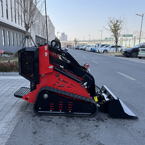 फैक्ट्री डायरेक्ट एपा यूरो 5 मिनी स्किड स्टीड लोडर चीनी ट्रैक व्हील, अटैचमेंट और बाल्टी के साथ - Product Image 1