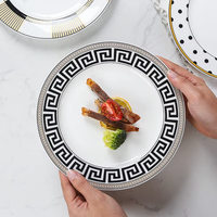 Ensemble d'assiettes en céramique colorées en gros, nouveau design avec glaçure réactive et finition texturée artisanale pour une salle à manger moderne