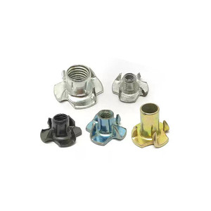 Écrou à quatre griffes M6 <span class=keywords><strong>M8</strong></span> Écrou en T galvanisé en acier au carbone avec insert en bois pour meubles à quatre griffes Écrou en T à quatre têtes - Product Image 1