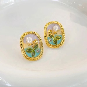 Boucles d'oreilles clous pour femme, design baroque ethnique rétro, en émail coloré, goutte d'huile, perle, fleur, zircon doré, style mode, luxe léger, pour soirée - Product Image 6