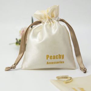 Pochette à bijoux en satin de soie personnalisée, luxueuse, résistante aux rayures, de forme rectangulaire, avec cordon de serrage, pour emballage cadeau - Product Image 1