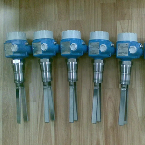 เครื่องตรวจจับระดับของเหลวแบบสั่นสะเทือน Liquiphant FTL51C-ABGKBK2G4AA สแตนเลสสตีล 4-20mA ความแม่นยำ 0.5% - Product Image 1