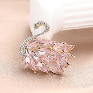 Nuevo Producto: Broche de Cisne Negro con Pedrería y Electrochapado Rosa, Regalos para el Día de la Madre, Broches de Lujo para Mujer, Recuerdos para Bodas y Fiestas - Product Image 2