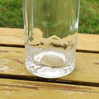 Bouteille de luxe en alliage d'aluminium, finition à vis Unique, antique à porter au dessus du cou, forme spéciale, vide, whisky transparent, 750 ml, 1 pièce