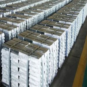 Lingots de zinc de qualité industrielle à haute pureté 99,99 %, non alliés, tailles personnalisées pour le galvanisation, revêtement anti-corrosion, marque OEM chinoise - Product Image 1