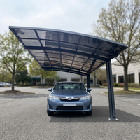 Cochera Metálica Duradera de Bajo Mantenimiento con Techo de Policarbonato y Preparada para Panel Solar