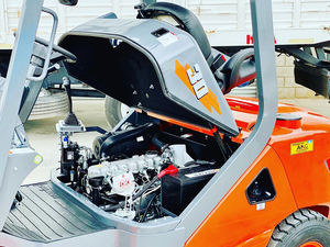 LG30GLT Diesel-Gabelstapler 3 Tonnen Starker Motor Industrie-Lagerlogistik Geländegängiges Fracht-Hebe- und Transportgerät CE - Product Image 2