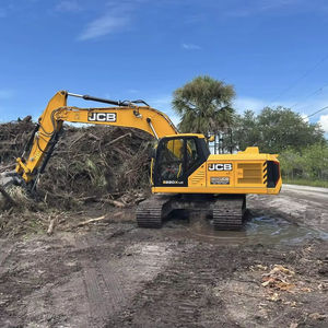Excavadora hidráulica de cadenas de 22 toneladas JCB 220X para construcción, minería y movimiento de tierras, especializada. - Product Image 1