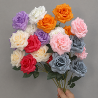 Fleurs artificielles décoratives en forme de rose à 3 têtes avec diamants pour la décoration de la maison, centre de table de mariage