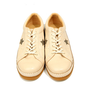 Zapatillas de cuero Golden Goose 310-3 con ribete de cuero, ligeramente desgastadas, color blanco envejecido, zapatillas de moda para <span class=keywords><strong>hombre</strong></span>, calzado informal y moderno para <span class=keywords><strong>hombre</strong></span>. - Product Image 2