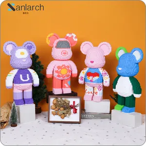 Mittelgroße Montage 3D-Modell Graffiti Bär Mini Ziegel Figuren Spielzeug 50CM 70CM Bearb rick Violent Bear Micro Bausteine