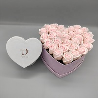 Boîte cadeau de mariage personnalisée de luxe en carton recyclé en forme de cœur avec estampage à chaud doré