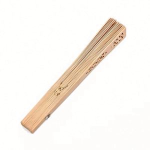 Abanico de Mano de Bambú Plegable Pequeño, Personalizado, con Diseño de Boda Tallado en Seda, Estilo Chino Tradicional, en Varios Colores - Product Image 3