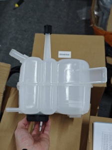 Bình Chứa Nước Giãn Nở Có Nắp EB3G-8K218-AC Bán Chạy Cho Ford RANGER 2016-2018 Mazda BT-50 2018- - Product Image 6