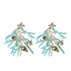 Boucles d'oreilles pendantes tendance en acier inoxydable 316L plaqué or PVD, design durable et résistant sur le thème du corail marin - Product Image 1