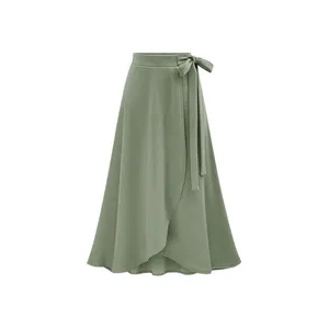 कपड़ा उद्योग फैशनेबल राष्ट्रीय शैली रेशम मध्य लंबाई स्कर्ट की आपूर्ति करता है