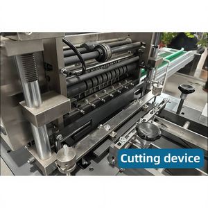 Machine d'emballage entièrement automatique avec système servo pour boîtes cadeaux, préservatifs, cosmétiques, parfums, étuis à cigarettes, cartons et films cellophane - Product Image 5