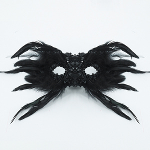 Voile <span class=keywords><strong>gothique</strong></span> noir demi-visage à thème sombre, accessoire de <span class=keywords><strong>maquillage</strong></span> pour bal, avec plumes et finition brillante, une visière sophistiquée - Product Image 6