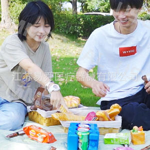 Pack de gel réfrigérant médical Yiying 4x18,5cm en HDPE durable pour le refroidissement des canettes - Product Image 5