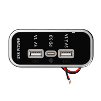Toma de corriente de montaje en panel personalizada con 3 puertos USB, 12V/24V CC, 2 puertos USB-A 3.1A y puerto USB-C PD para asientos de tren, autocaravana, autobús y furgoneta