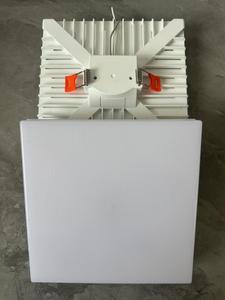Panel de Luz LED Empotrable, 3500K Blanco Cálido, Cuerpo de Aluminio, 120 °   Ángulo de Haz IP44 - Product Image 4