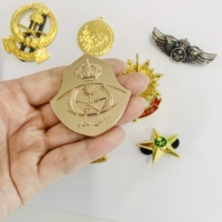 Épingles à revers personnalisées avec logo d'usine, badges en métal de haute qualité, broches, écussons pour uniformes, officiers, blazers, chapeaux, tissus