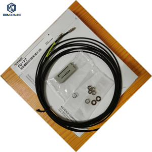 Capteur à fibre optique réfléchissant ultra-petit FU-77, filetage M4, câble de 1 m à découpe libre pour l'automatisation industrielle - Product Image 1