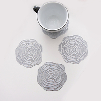 Sous-verres en PVC écologiques en forme de rose 100% tapis de tasse en silicone non toxique de bonne qualité deux tailles adaptées à tout porte-gobelet