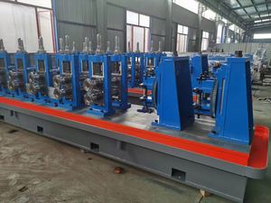 Rouleau de tuyau de Machine de soudage de tube d'aileron en spirale automatique à haute fréquence formant la ligne de moulin avec des composants de noyau de moteur et de roulement - Product Image 6