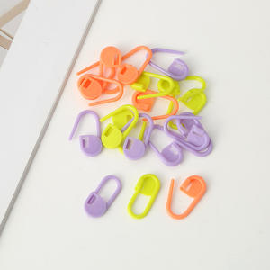 <span class=keywords><strong>Kit</strong></span> d'outils <span class=keywords><strong>de</strong></span> tricotage bricolage transfrontalier avec marqueurs <span class=keywords><strong>de</strong></span> <span class=keywords><strong>point</strong></span>, aiguilles en plastique et pinces Bobby-Ensemble d'artisanat <span class=keywords><strong>complet</strong></span> - Product Image 5