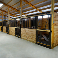 Écurie à chevaux portable en acier et bambou 2,5x4m pour fermes avec portes à portes battantes préfabriquées modulaires