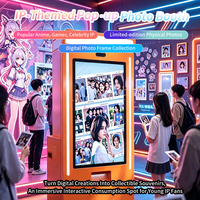 Mesin Photo Booth Cermin 4K Layanan Mandiri Otomatis Interaktif untuk Pesta Mal Komersial OEM