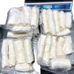 Bloques de Yuca Congelados de Alta Calidad, Precortados y Limpios, IQF, en Bolsas de 1 kg, Empaque Personalizado OEM - Product Image 1