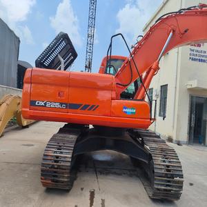 Excavatrice DOOSAN DX225 DX225LC DX225LCA bien entretenue originale Corée heure basse pour les travaux de construction - Product Image 3