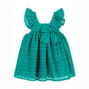 Ropa de Verano 2022 para Niños, Vestido Infantil para Niñas Pequeñas con Bordado Verde a la Moda y Diseño Calado - Product Image 2