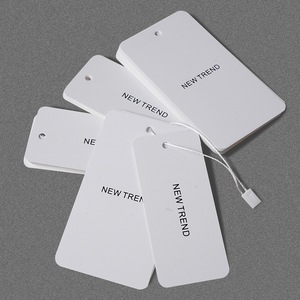 Étiquette suspendue rectangulaire en papier blanc Meng Hao avec logo personnalisé estampé pour vêtements et chaussures en gros - Product Image 1
