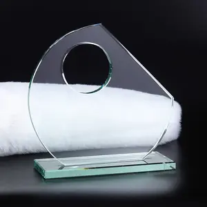 Ucuz toptan özel 3d lazer gravür boş K9 kristal cam ödül kupa