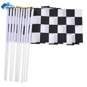 Индивидуальный полиэфирный рекламный черно-белый клетчатый ручной флаг с принтом, низкая цена, автомобильный Гоночный флаг, черный и белый флаг - Product Image 1