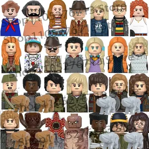 Blocchi di Costruzione in Plastica Stile Anni '75, Tema Nostalgia Anni '80, Personaggi Stile Sceriffo e Studente, Accessori <span class=keywords><strong>Educativi</strong></span> per Costruzioni - Product Image 1