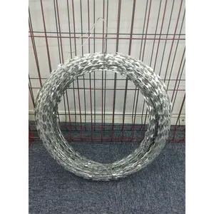 High Quality Good Price Razor Wire Barbed BTO-22 CBT-65 500MM Concertina Security Blade Razor Barbed Wire