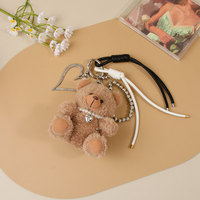 Article Tendance Nouvelle Mode Ours en Peluche Cœur en Cuir Tressé Pendentif de Sac Porte-clés Femme
