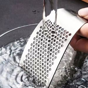 Custom LOGO Easy <b>Kitchen</b> <b>Gadget</b> Heavy Duty Garlic Crusher Stainless Steel Garlic Press Rocker - Product Image 6