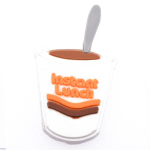 Vente chaude classique 2D breloques de chaussures alimentaires pour sabot personnalisé en plastique bonbons sabot breloques pour bracelet cadeau décoration par DHL/Fedex - Product Image 2