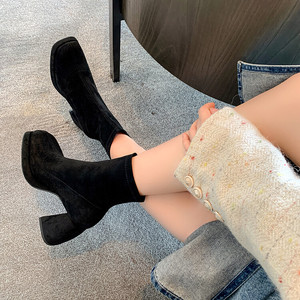 حذاء نسائي ممتاز من جلد الغزال الروماني CE ROHS توي 8 من جلد الخنزير مربع إصبع القدم يسحب في فصل الشتاء والخريف والربيع - Product Image 3