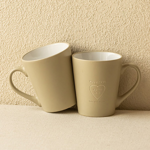 Mug Keramik Gaya Retro dengan Logo Terukir, Kapasitas Besar untuk Rumah Tangga, Cangkir Hadiah Pasangan Sederhana dengan Cacat Kecil. - Product Image 2