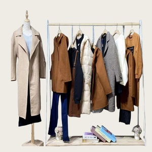 Giacca all'ingrosso di alta qualità con maniche regolari cappotto invernale spesso con tasche per adulti vestiti usati di seconda mano - Product Image 6