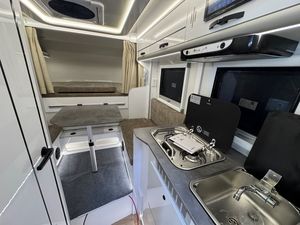 <span class=keywords><strong>Camper</strong></span> di Lusso Fuoristrada, Casa Mobile Personalizzabile <span class=keywords><strong>con</strong></span> Bagno e Cucina per Uso in Ogni Condizione Atmosferica - Product Image 6