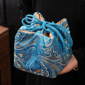 Lussuosa <span class=keywords><strong>Scatola</strong></span> Regalo in Tessuto con Ricami e Inserto in Schiuma Protettiva per Set <span class=keywords><strong>di</strong></span> Tazze da Tè, Confezione Regalo per Ramadan - Product Image 1